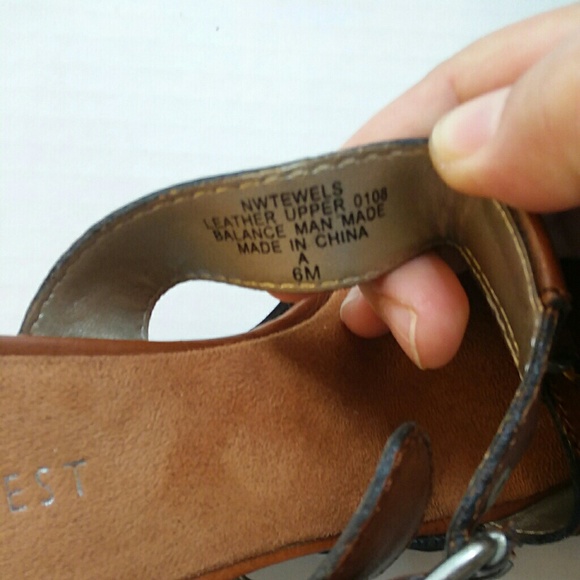 Nine west flatform sandal size 6M - Picture 7 of 7